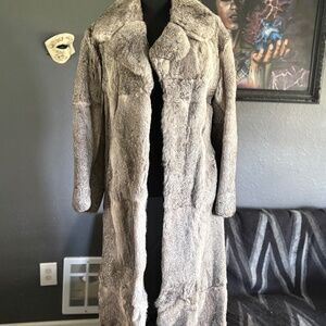 Mark Lesli fur coat